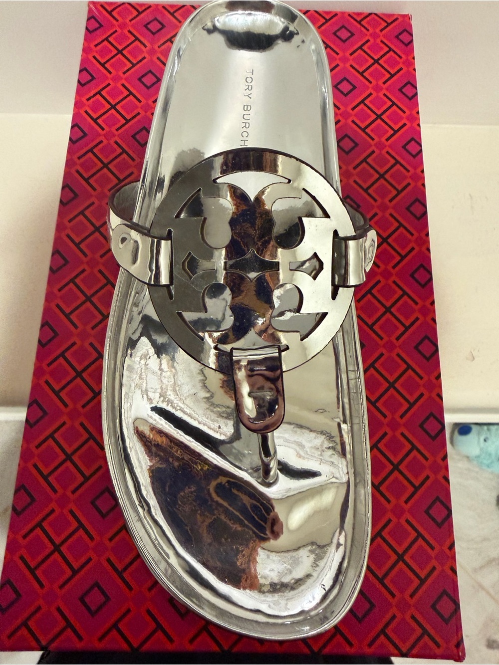 Tory Burch Metallic Silver Logo Thong Sandals - Picture 3 of 9
